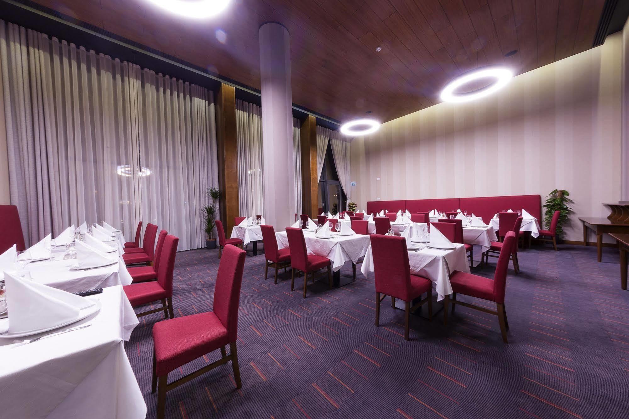 Hotel Transilvania Alba Iulia Dış mekan fotoğraf